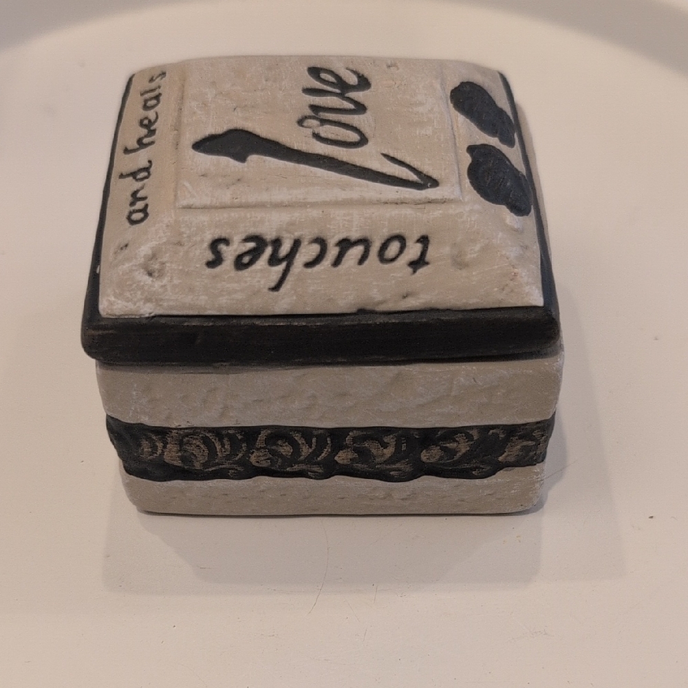Decorative Love Box - Picture 3 of 7